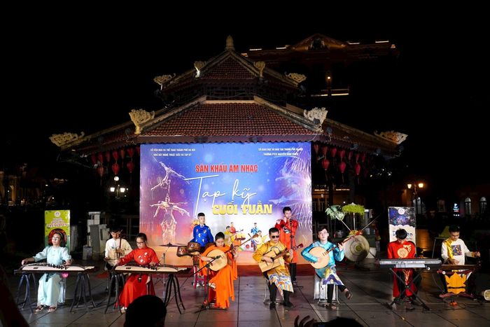 Nhiều không gian văn hóa thu hút đông đảo người dân, du khách và bạn bè quốc tế. Ảnh: VH