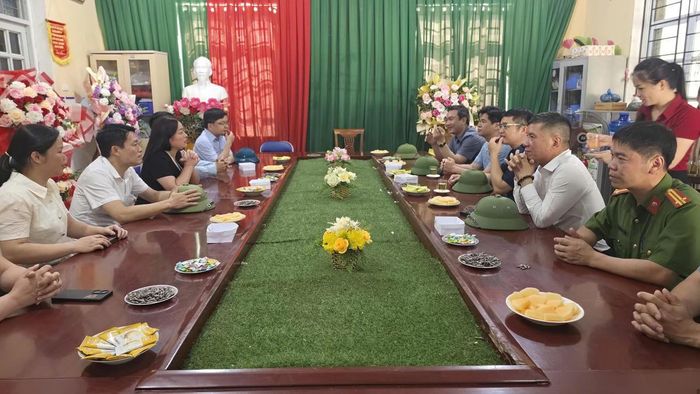 Chủ tịch UBND tỉnh Lạng Sơn Nguyễn Cảnh Toàn yêu cầu chính quyền xã Thiện Long phối hợp với các sở ngành đưa Đề án phát triển giao thông nông thôn giai đoạn 2026-2030.