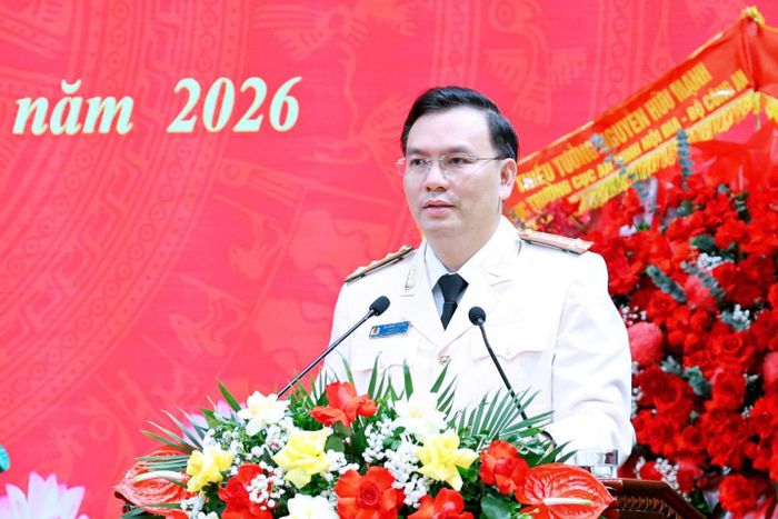  Đại tá Cù Quốc Thắng, Giám đốc Công an tỉnh Ninh Bình phát biểu tại buổi lễ. Ảnh: CANB 