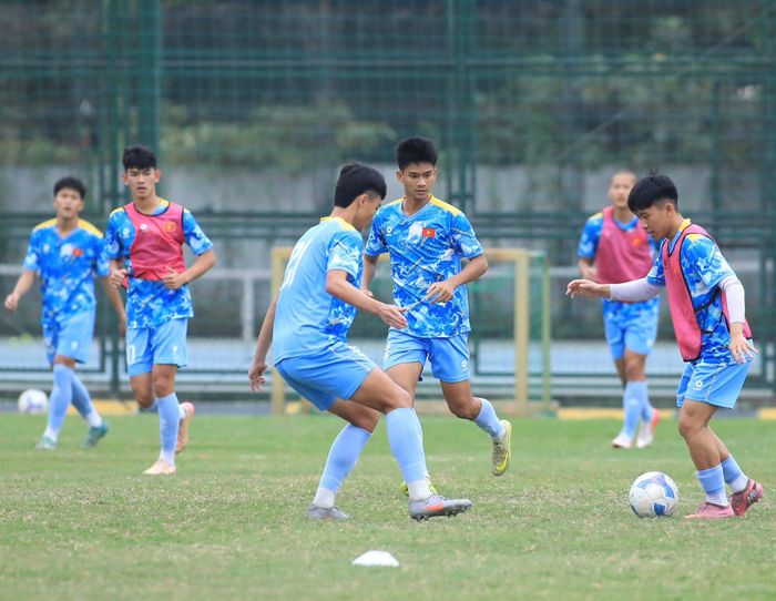  Sau giải U-19 Đông Nam Á đầu tháng 6, trẻ Việt Nam sẽ mang danh U-20 tham dự vòng loại châu Á với tư cách bảng trưởng gặp Iran, Triều Tiên và Palestine rất mạnh. Ảnh: VFF. 
