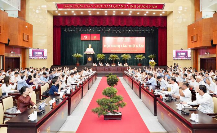  Hội nghị Ban chấp hành Đảng bộ TP.HCM lần thứ 5 vào tháng 4-2026. Ảnh: THUẬN VĂN 