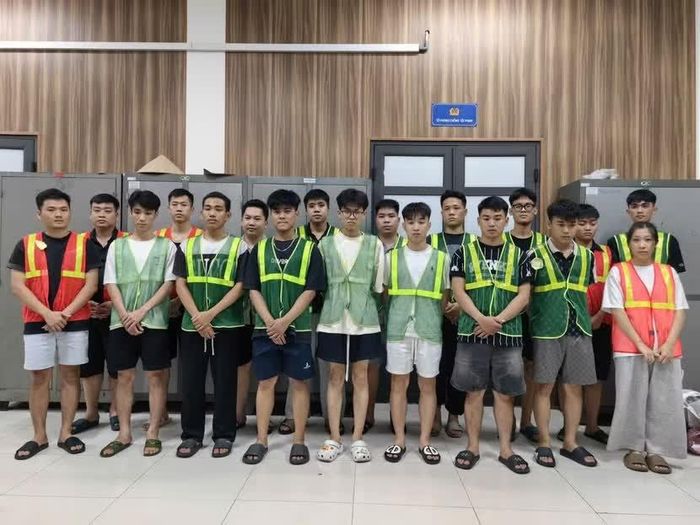 Nhóm đối tượng trong đường dây.