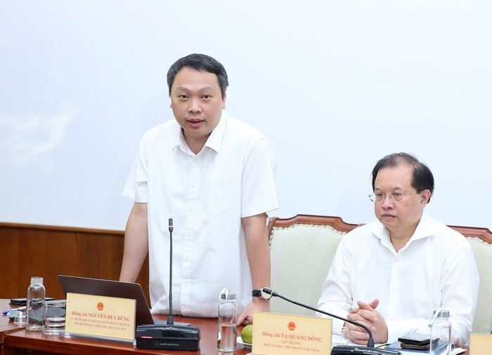 Ủy viên dự khuyết Ban Chấp hành Trung ương Đảng, Thứ trưởng Nguyễn Huy Dũng phát biểu tại buổi làm việc