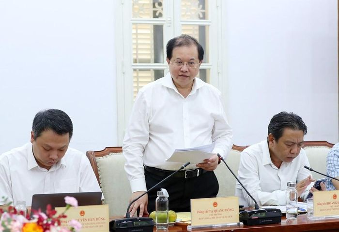 Thứ trưởng Tạ Quang Đông phát biểu tại buổi làm việc