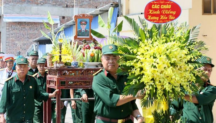 Sự trở về của liệt sĩ Nguyễn Thành Nhiên không chỉ thỏa lòng mong đợi của gia đình, dòng họ và quê hương, mà còn thể hiện sâu sắc đạo lý “Uống nước nhớ nguồn”, “Đền ơn đáp nghĩa” của dân tộc Việt Nam