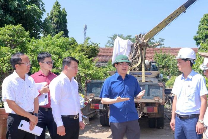 Chủ tịch UBND tỉnh Nguyễn Hoàng Giang kiểm tra Phòng Giáo dục và Đào tạo tại số 361 Võ Nguyên Giáp, phường Trương Quang Trọng