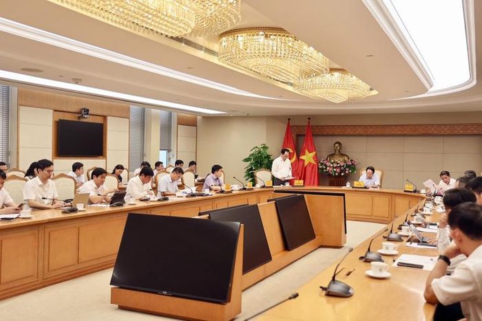 Các đại biểu tham dự cuộc họp về công tác chuẩn bị kỳ thi tốt nghiệp trung học phổ thông (THPT) năm 2026 và công tác chuẩn bị năm học 2026-2027 - Ảnh: VGP/Thu Sa