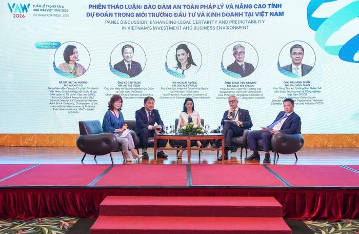 Các chuyên gia chỉ ra những điểm nghẽn pháp lý đối với sự phát triển của doanh nghiệp.