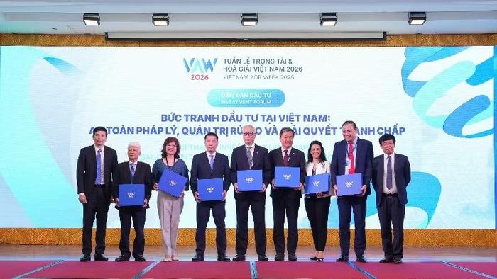 Diễn đàn “Bức tranh đầu tư tại Việt Nam: An toàn pháp lý, Quản trị rủi ro và Giải quyết tranh chấp” được tổ chức ngày 27/5 tại Hà Nội.