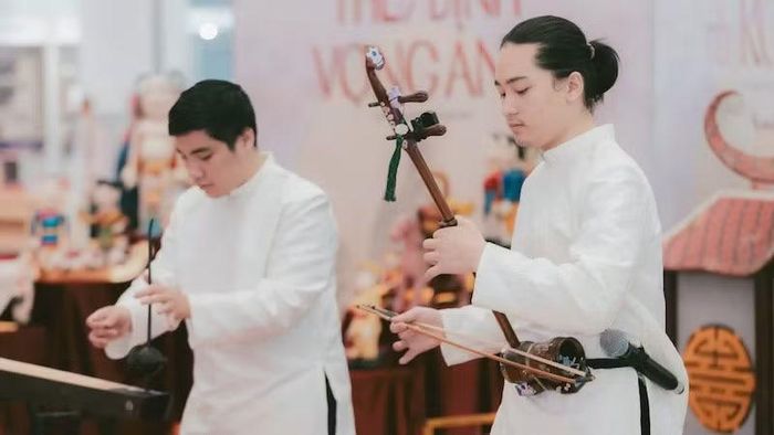 Không gian trải nghiệm sẽ tiếp nối với nhiều loại hình diễn xướng dân gian và nhạc cụ dân tộc.