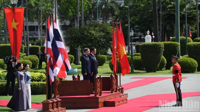 Lễ đón Tổng Bí thư, Chủ tịch nước Tô Lâm được cử hành theo nghi thức trọng thể dành cho nguyên thủ quốc gia. (Ảnh: XUÂN SƠN)