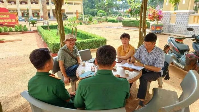 Hoạt động thực tế giúp văn nghệ sĩ có thêm nhiều chất liệu quý giá.