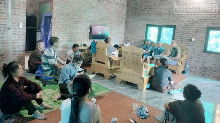 Trong thời gian tác nghiệp, có rất nhiều người dân đã chủ động tiếp xúc và phản ánh trực tiếp với phóng viên về những dấu hiệu vi phạm trong các hợp đồng giao khoán của Vinatea Mộc Châu.