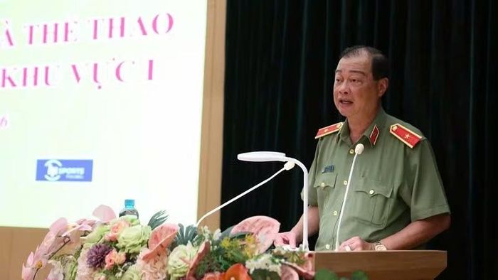 Thiếu tướng Lê Hồng Hiệp, Phó Cục trưởng Cục Công tác chính trị - Bộ Công an, Phó Trưởng Ban Chỉ đạo Hội thao phát biểu tại lễ bế mạc.