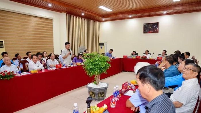 Các cuộc tọa đàm, chia sẻ diễn ra trong khuôn khổ hoạt động thực tế.