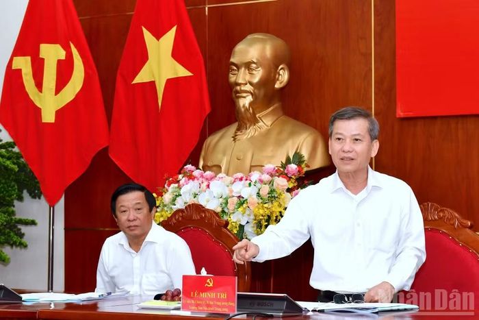 Đồng chí Lê Minh Trí, Ủy viên Bộ Chính trị, Trưởng Ban Nội chính Trung ương gợi mở nhiều nội dung quan trọng giúp Cà Mau chuẩn hóa đội ngũ, bảo đảm bộ máy vận hành thực chất, hiệu quả.