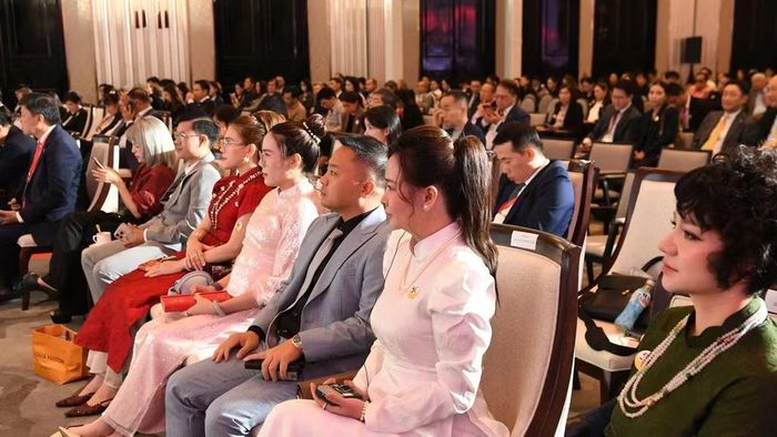 Các đại biểu tham dự tọa đàm. (Ảnh: XUÂN SƠN)