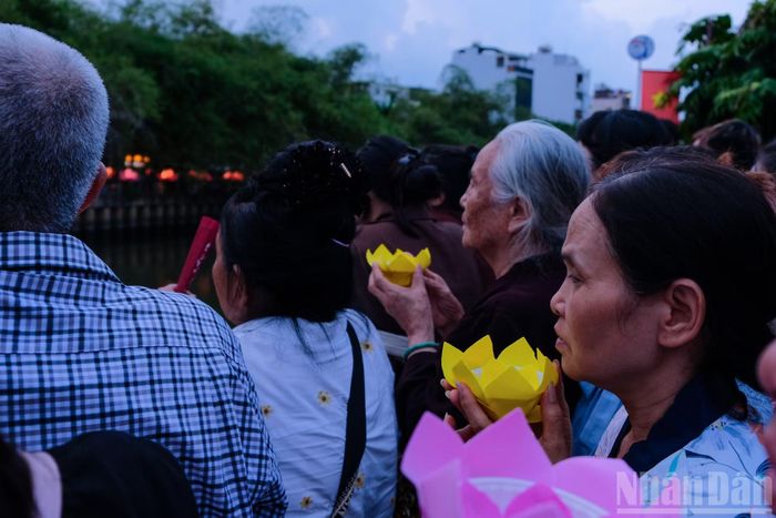 Đại lễ Phật đản, diễn ra vào Rằm tháng 4 Âm lịch hằng năm, là dịp trọng đại để các Phật tử tưởng niệm ngày Đức Phật Thích Ca Mâu Ni đản sinh.