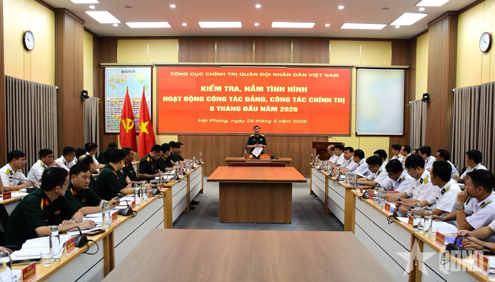 Quang cảnh buổi kiểm tra. 