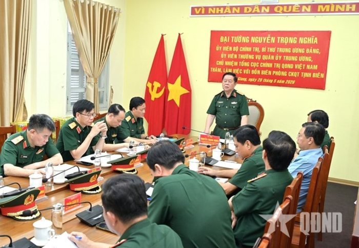 Quang cảnh buổi làm việc của đoàn công tác.