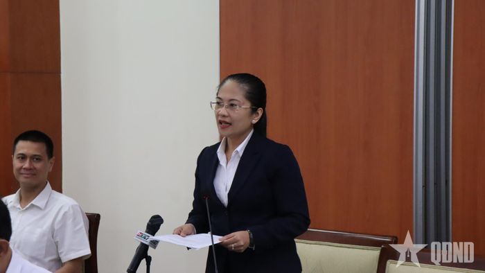 Đại diện các xã, phường phát biểu ý kiến.