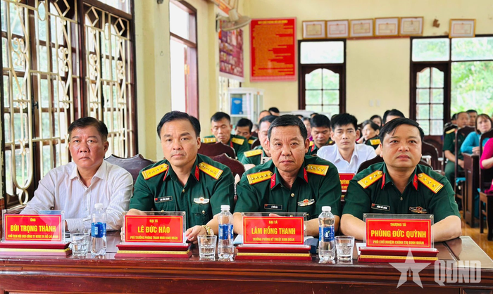  Các đại biểu tham dự tại hội nghị.