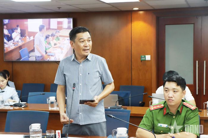 Đồng chí Nguyễn Kiên Giang, đại diện Sở Xây dựng TP Hồ Chí Minh phát biểu tại họp báo.