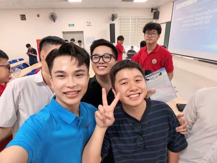 Với Vũ Dương, công việc MC không chỉ là đứng trên sân khấu mà còn là cách lan tỏa năng lượng tích cực đến khán giả.