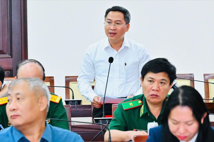  Đồng chí Nguyễn Tấn Phát, Bí thư Đảng ủy phường Sài Gòn, phát biểu tại hội nghị. Ảnh: VIỆT DŨNG 