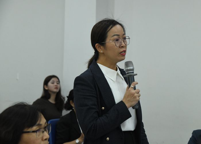  Đại diện Hội Nữ doanh nhân TPHCM nêu góp ý 