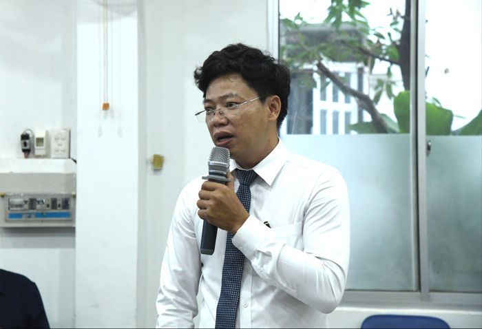  Luật sư Đỗ Ngọc Thanh nêu góp ý tại hội thảo 