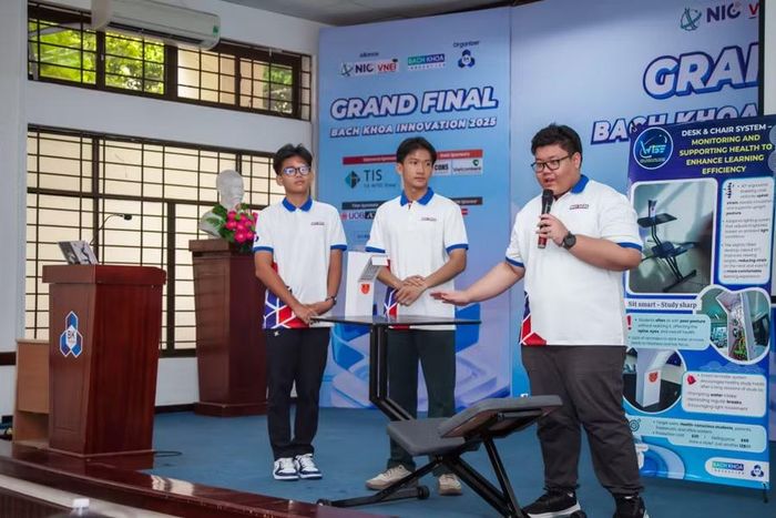 Sinh viên tham gia cuộc thi Bách Khoa Innovation do Trường Đại học Bách khoa tổ chức. Ảnh: BKI.