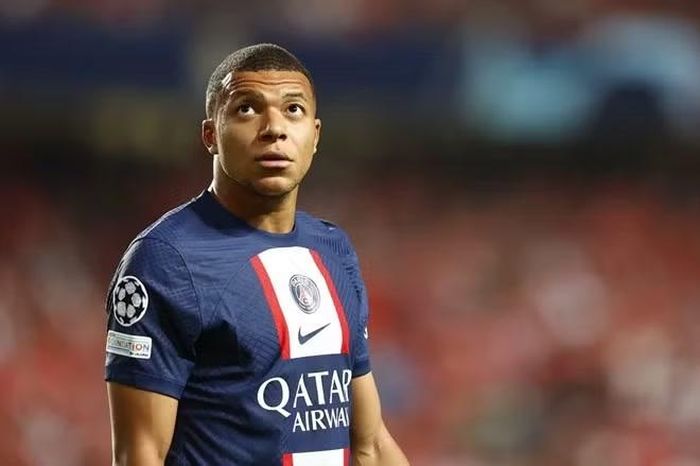 Trong một diễn biến khác, trận chung kết Champions League giữa Arsenal và PSG mùa này sẽ diễn ra vào ngày 30/5/2026, trên sân Puskas Arena với sức chứa hơn 67.000 chỗ ngồi.