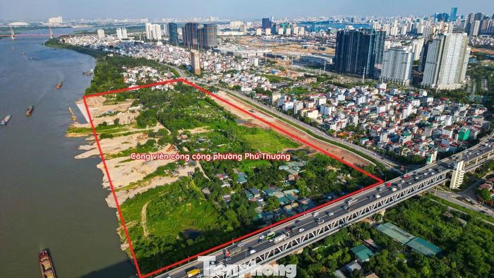 Quy hoạch Công viên công cộng phường Phú Thượng tỷ lệ 1/500 là dự án thành phần thuộc Dự án đầu tư xây dựng Trục đại lộ cảnh quan sông Hồng. Quy hoạch đã được UBND TP Hà Nội phê duyệt theo Quyết định số 6268/QĐ-UBND ngày 17/12/2025.