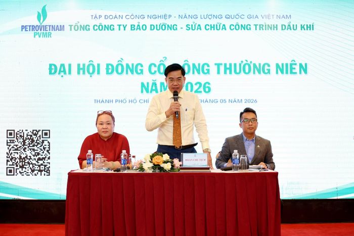 Đoàn Chủ tịch điều hành Đại hội.