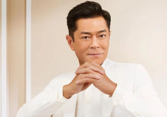 Từ quá khứ tù tội, Cổ Thiên Lạc giờ đứng đầu showbiz Hong Kong. 