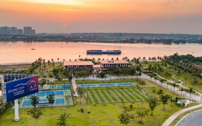 Đô thị tích hợp Izumi City tọa lạc ven sông Đồng Nai, vị trí được địa phương chú trọng quy hoạch những đô thị ở quy mô và bài bản. 