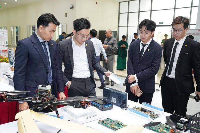 Việc một người có bằng tiến sĩ có thuộc diện được hưởng chính sách thu hút nhân tài hay không còn phụ thuộc vào lĩnh vực ưu tiên. Ảnh: VNU