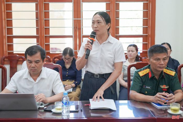 Cử tri Nguyễn Thị Thư - Phó Chủ tịch Ủy ban MTTQ, Chủ tịch Hội LHPN xã Thượng Đức mong muốn tỉnh quan tâm, hỗ trợ kinh phí tôn tạo các di tích lịch sử cấp tỉnh đã xuống cấp.
