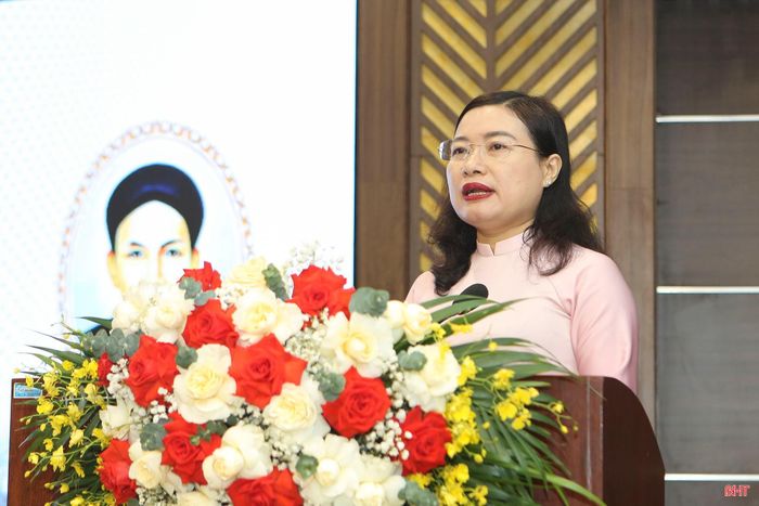 Phó Chủ tịch UBND tỉnh Hà Tĩnh Nguyễn Thị Nguyệt khai mạc hội thảo.