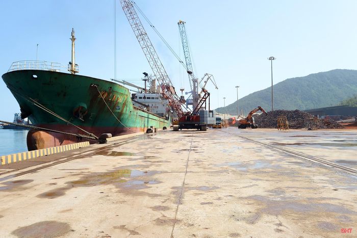  Bến cảng số 3 cảng Vũng Áng do Công ty CP Cảng quốc tế Lào - Việt đầu tư đã đi vào vận hành khai thác từ tháng 3/2025, có công suất khai thác từ 1,5 - 2,15 triệu tấn hàng hóa/năm. 