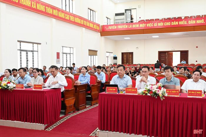 Đại biểu dự hội nghị.