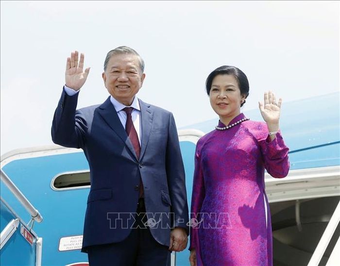 Tổng Bí thư, Chủ tịch nước Tô Lâm và Phu nhân. Ảnh: Thống Nhất/TTXVN
