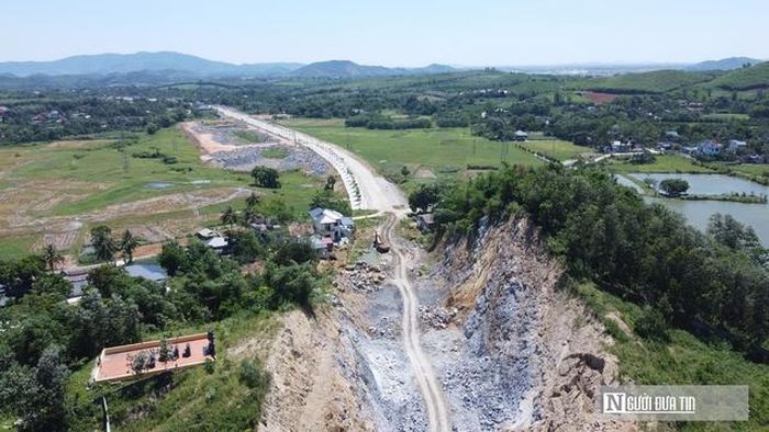 Dự án có chiều dài 2,7km, tổng vốn 348 tỷ đồng.