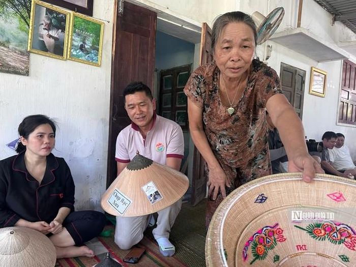 Trải nghiệm văn hóa đặc sắc, khám phá làng nghề khiến nhiều du khách Úc thích thú.