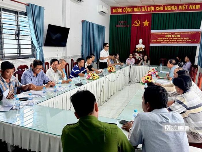 Đại diện các ngành chức năng phát biểu tại hội nghị.