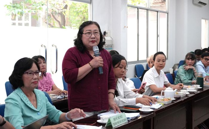 Thạc sĩ, Luật sư Nguyễn Thị Thanh, Phó Chủ tịch Hội Bảo vệ quyền trẻ em TPHCM phát biểu góp ý và dự thảo Luật Đô thị đặc biệt.