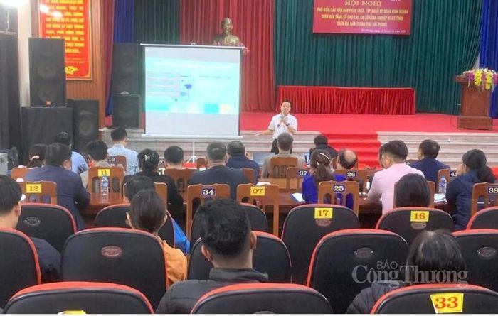 Cục Thương mại điện tử và Kinh tế số - Bộ Công Thương thường xuyên tổ chức các hội nghị đào tạo, tập huấn kỹ năng số tại địa phương.