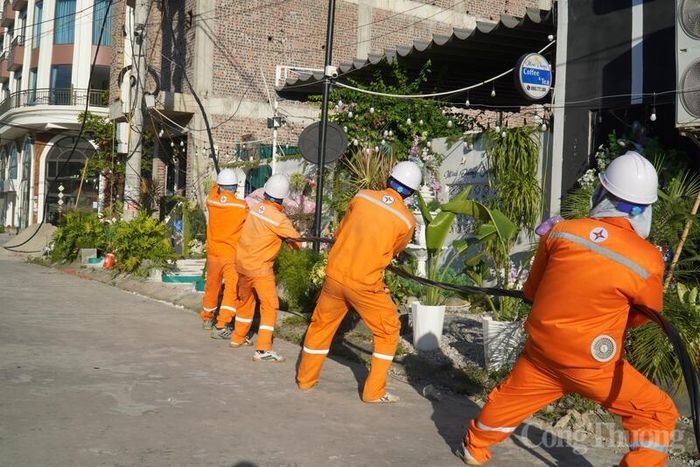Giữ dòng điện ổn định giữa áp lực phụ tải liên tiếp lập đỉnh