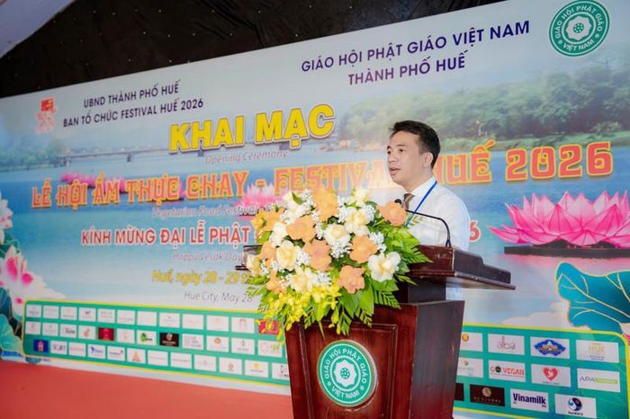Phó Chủ tịch UBND thành phố Huế Trần Hữu Thùy Giang phát biểu. Ảnh: H. Lê